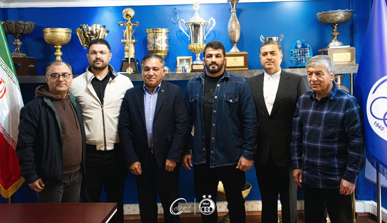 امروز و با حضور در باشگاه، عقد قرارداد رکورددار کشتی ایران با آبیپوشان؛ حسن یزدانی رسماً استقلالی شد
