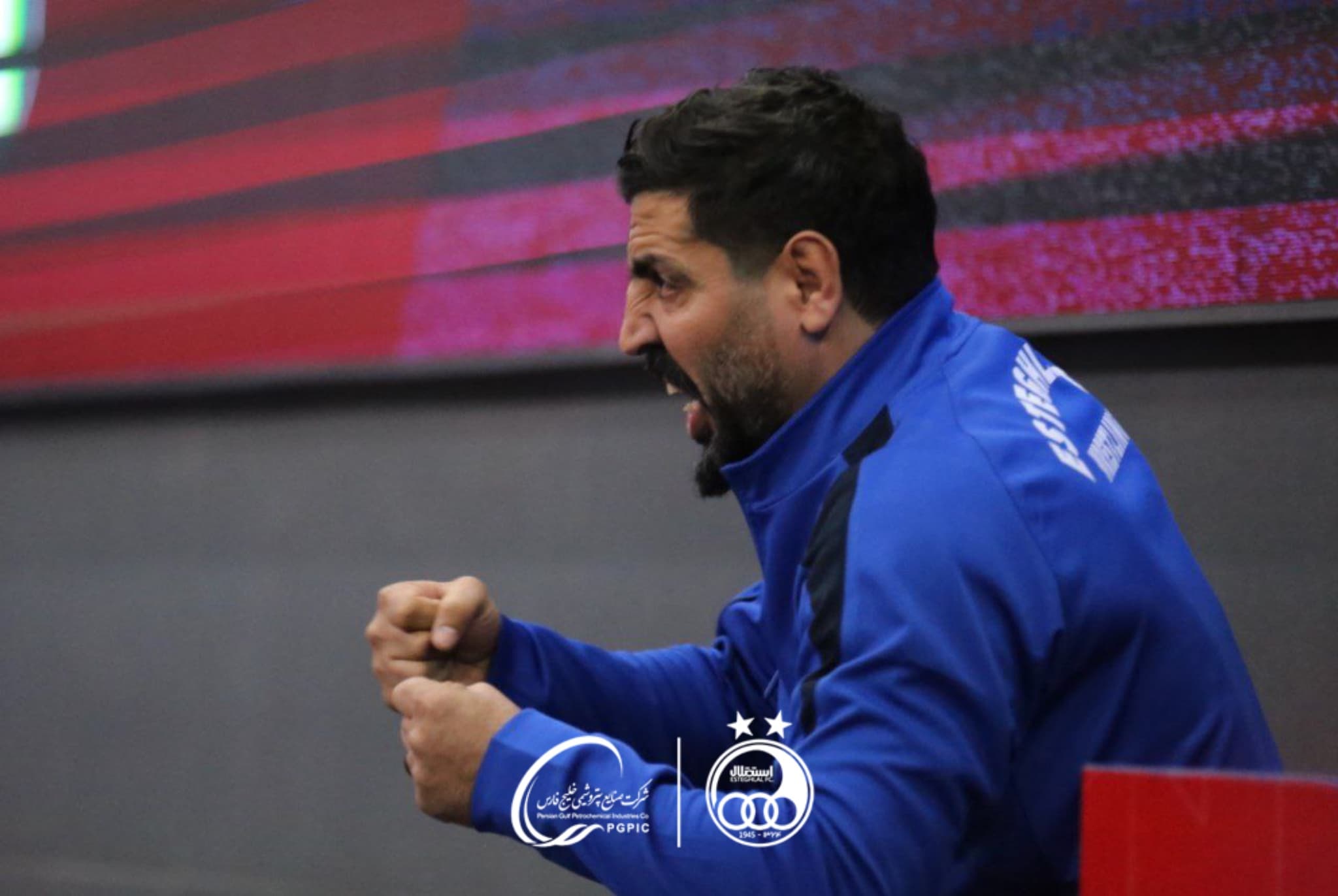 قهرمانی استقلال قم پیش از دربی ۱۰۶؛ میکائیلی نخستین مربی قهرمان این فصل آبیها