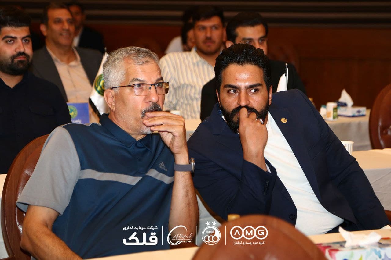 شاهینطبع، خالق جدیدترین پوکر آبیها!