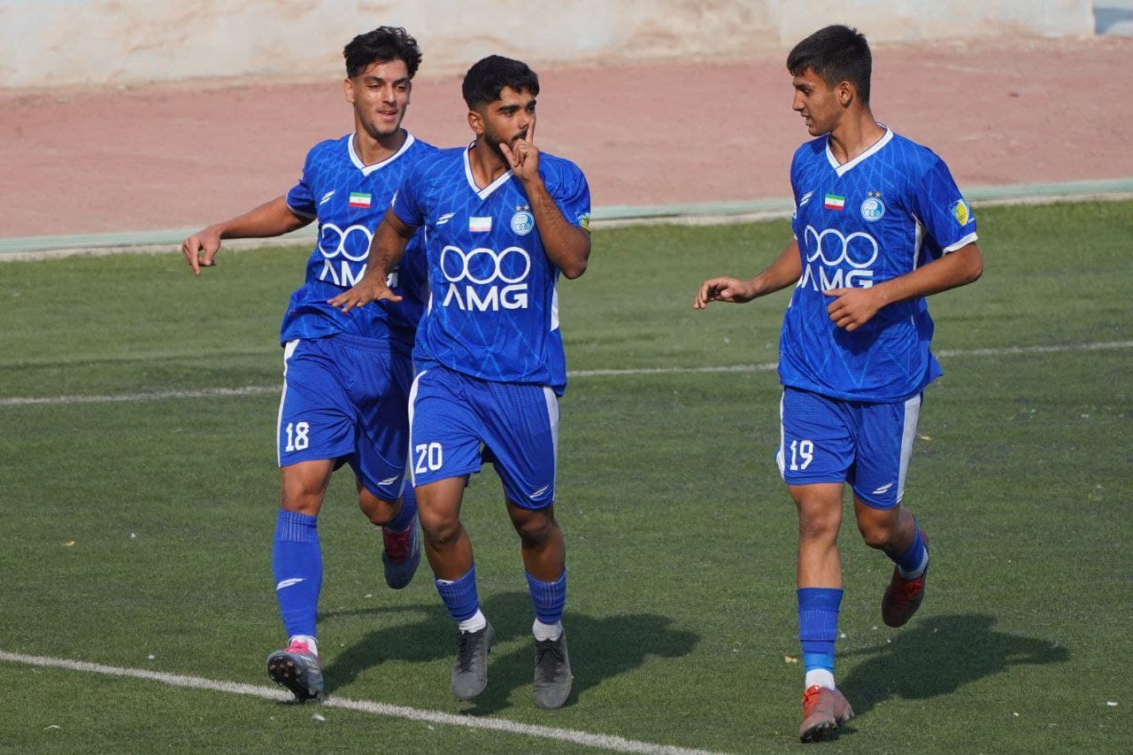 احسان خردپیشه آقای گل شد