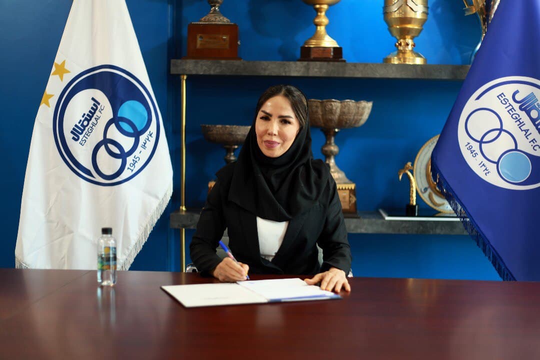 قرارداد کادر فنی تیم فوتسال بانوان، با سرمربیگری شهناز یاری به امضا رسید.