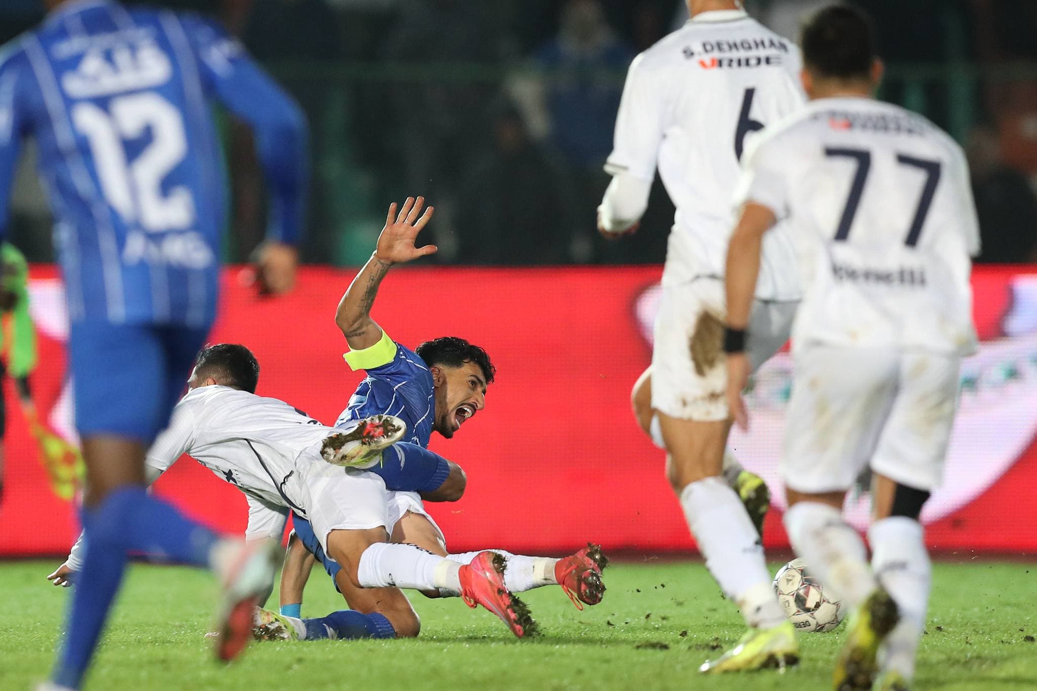 اشتباه تاثیرگذار داوری با وجود VAR